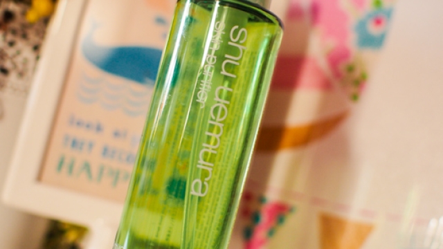 The Magic of Shu Uemura Cleansing Oil: Unveiling the Secret to Flawless Skincare