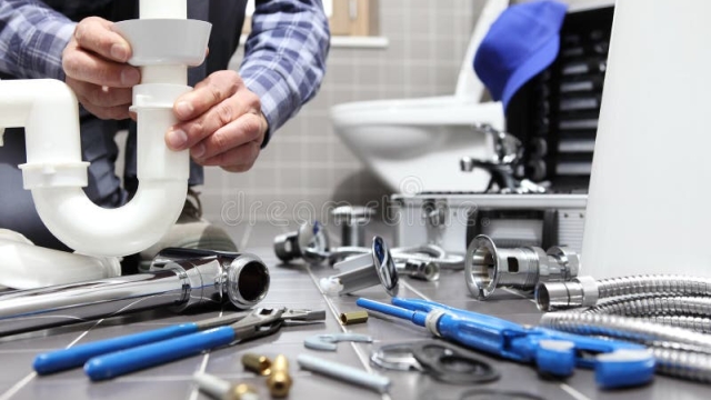 Five Signs You Need a Toronto Plumber Immediately